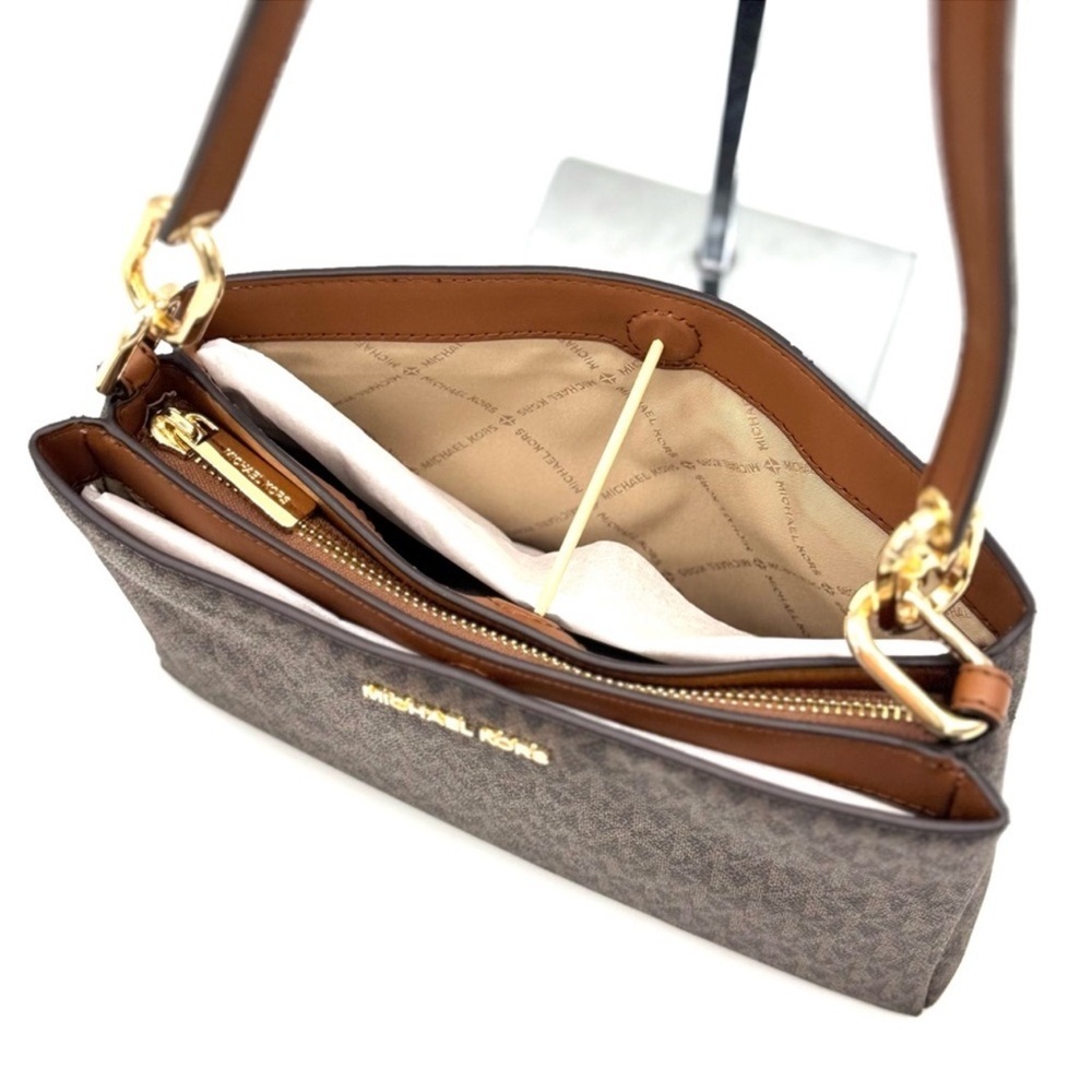 Michael Kors Trisha Medium Triple Compartment Crossbody Bag Brown Signature - Picture 9 of 11